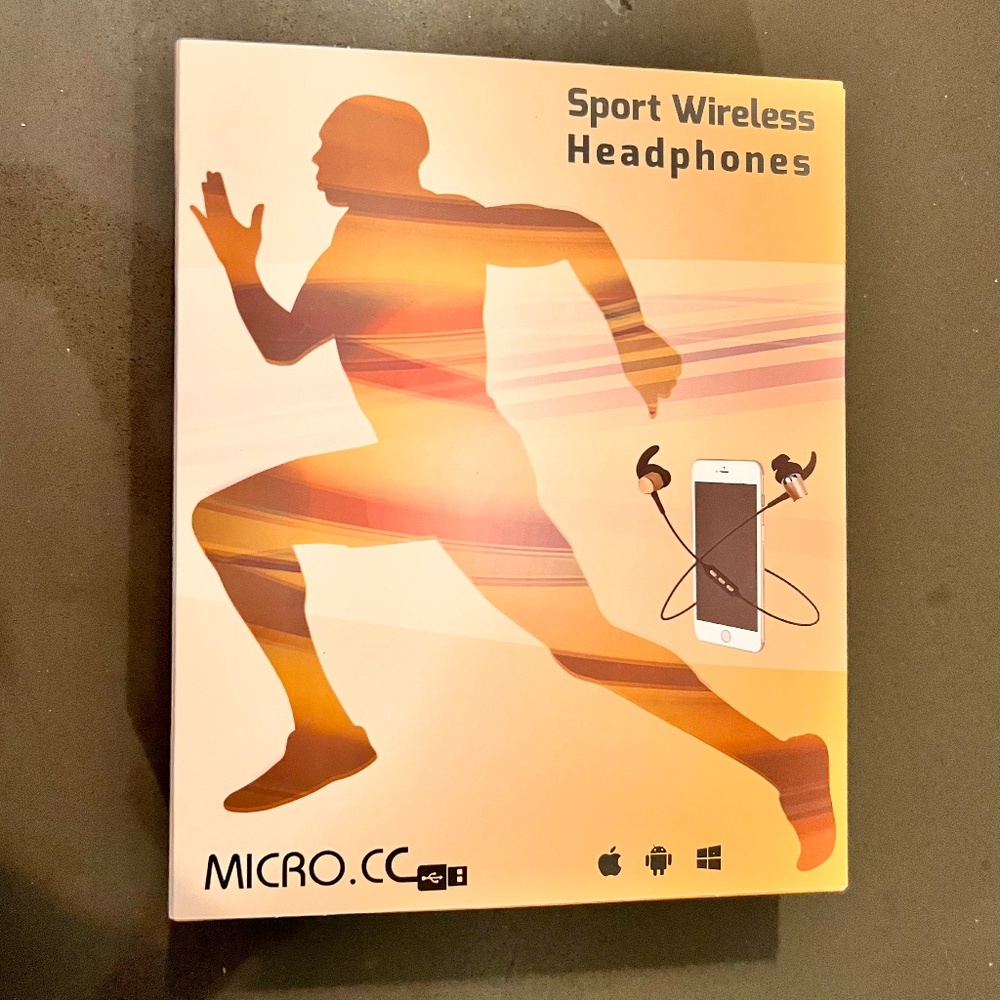 Sport Bluetooth wireless earbuds Headphones - NEW
